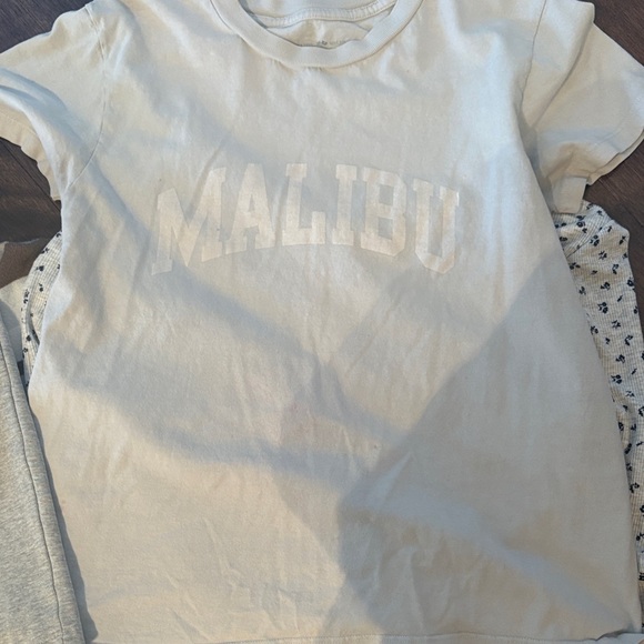 Various women’s tops - Picture 5 of 14